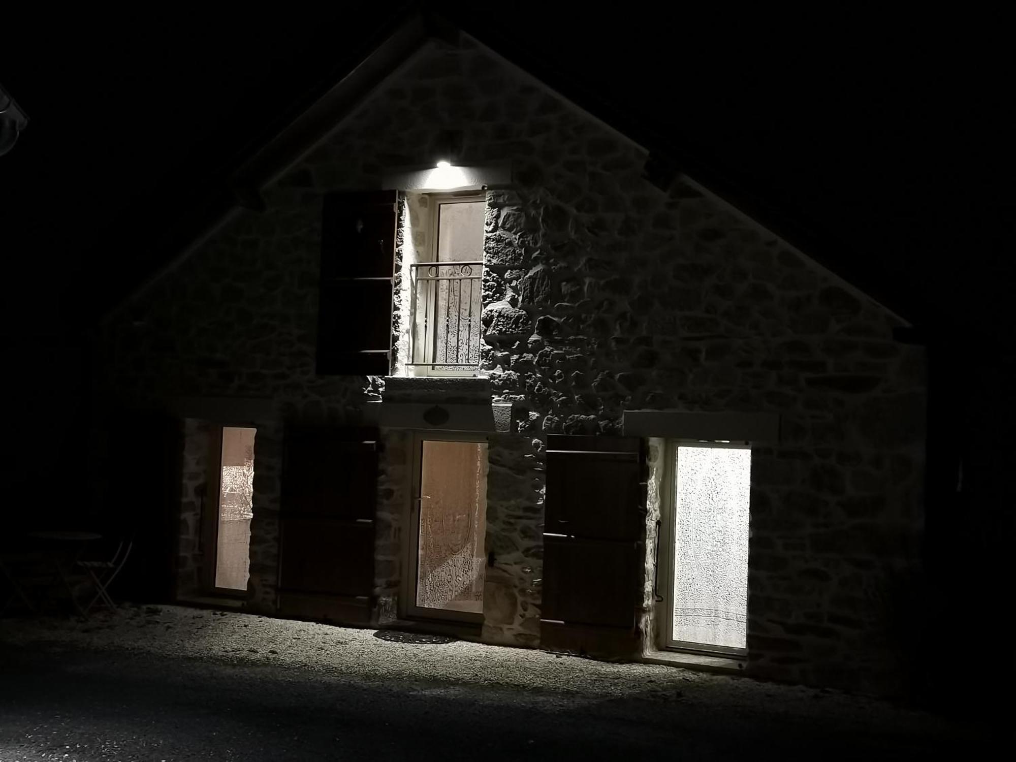 La Petite Porcherie Ladignac-le-Long Exterior foto